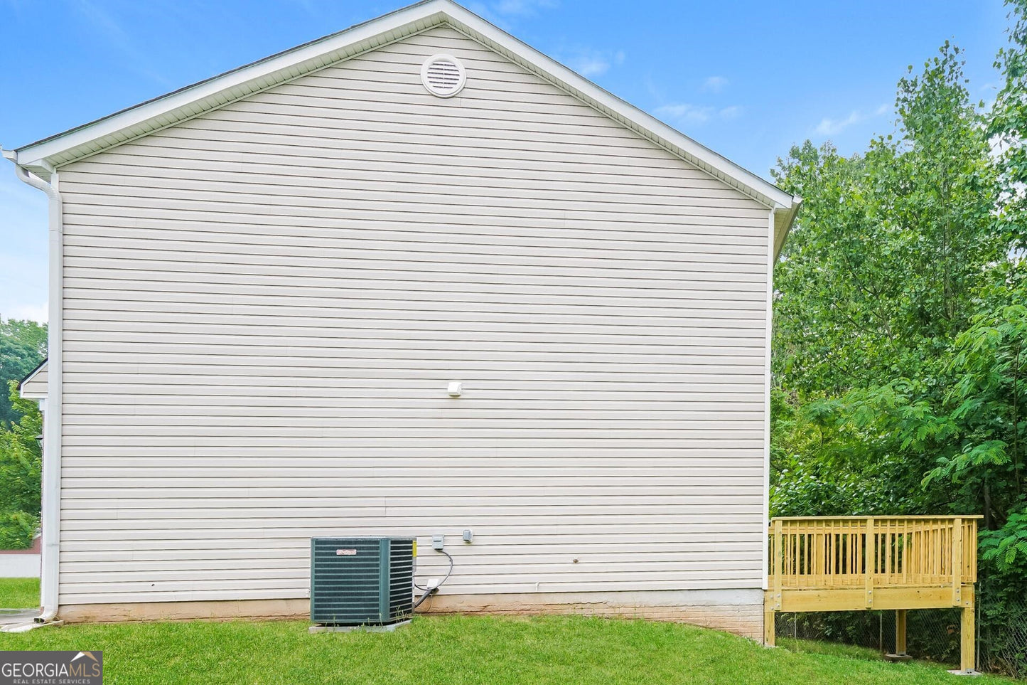 3 bedroom 2 bath house in Union City, GA 30291 - $1995